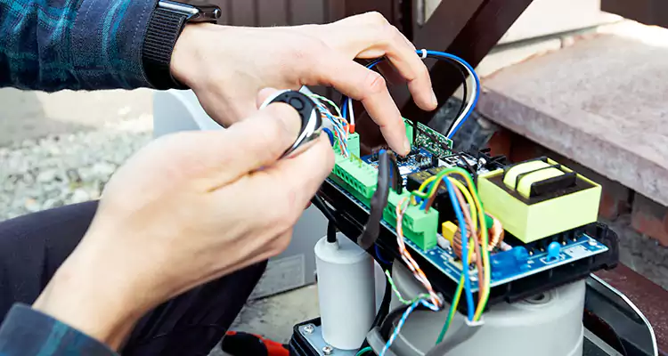 Automatic Driveway Gate Repair in West Pensacola, FL