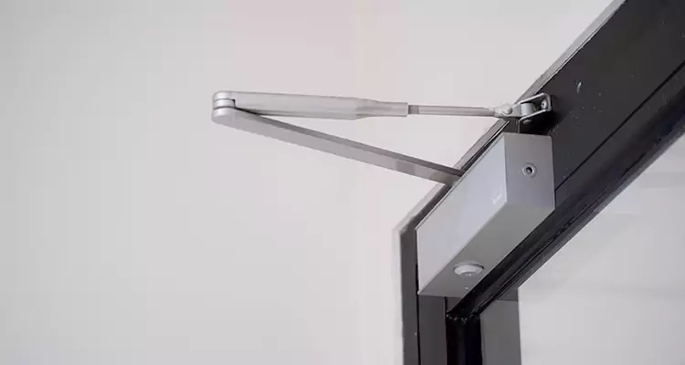 Screen Door Closer Repair in West Pensacola, FL