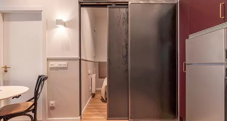 We Fix Closet Sliding Door in West Pensacola, FL 